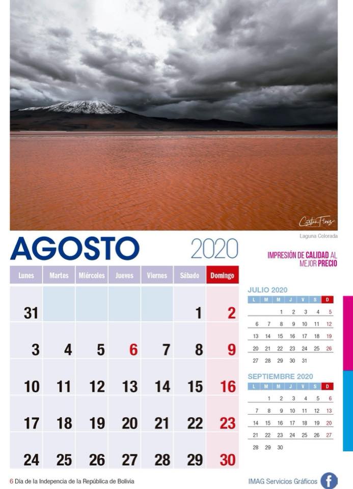 Calendario 2020 agosto con laguna roja y montaña