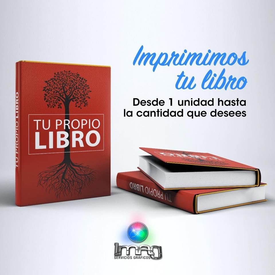 Foto libros apilados Tu propio libro con árbol rojo