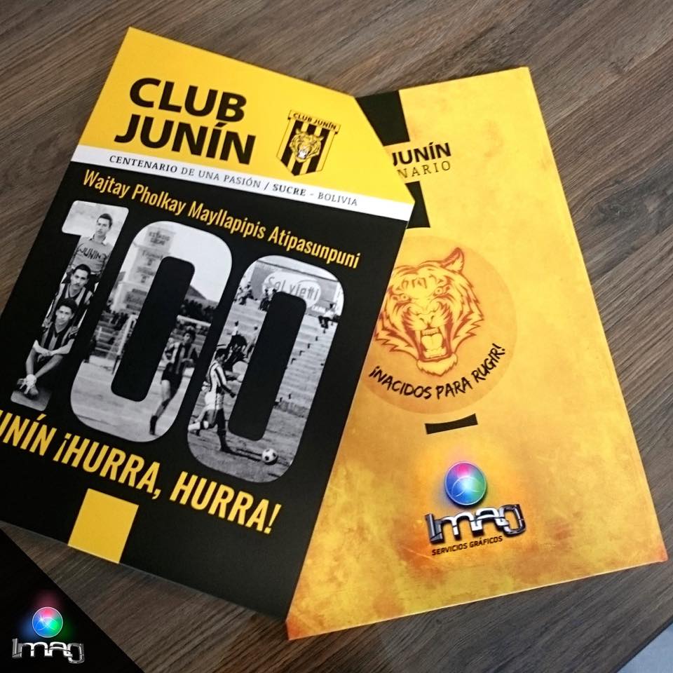 Libro Club Junín con carpeta impresa amarilla